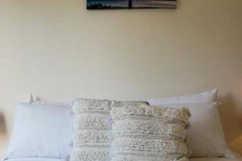 Rockpool Cottage - Travel Agents 1