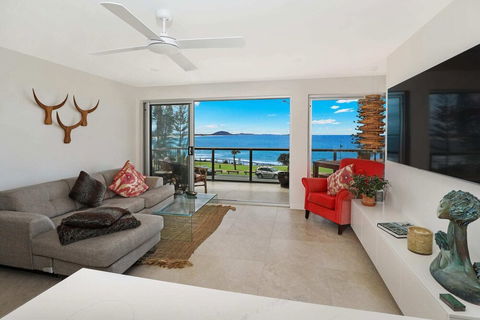 SPECTACULAR OCEAN FRONT Sounion6 - Travel Agents 5