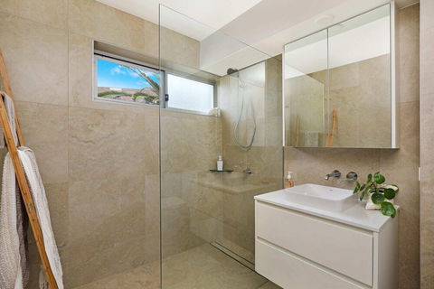 SPECTACULAR OCEAN FRONT Sounion6 - Travel Agents 4