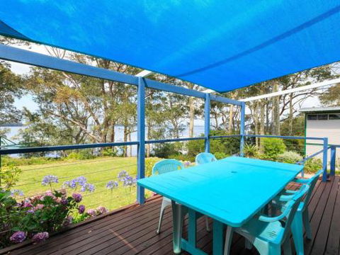 WIRANI On The WATER Sanctuary Point 4pm Check Out Sundays - Tourism Guide 0
