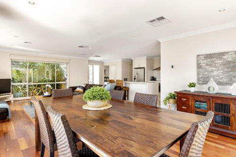 Rosebud Seaside Accommodation - Travel Search 0