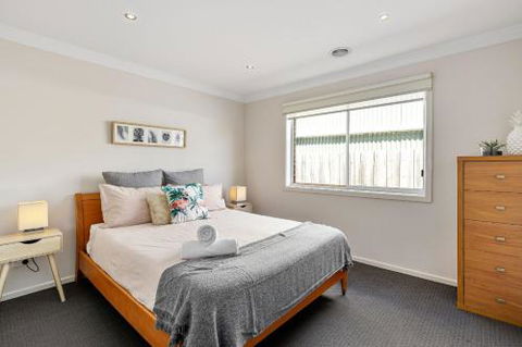 Rosebud Seaside Accommodation - Travel Search 6