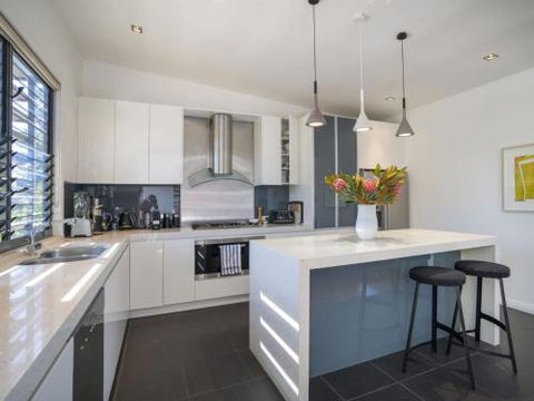 ARALUEN HOUSE Werri Beach 4pm Check Out Sundays - Travel Search 6