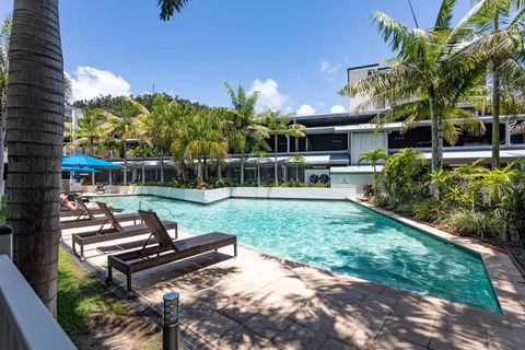 BY THE SEA SHORE STUNNING UNIT POOL SPA WIFI. - Tourism Guide 3