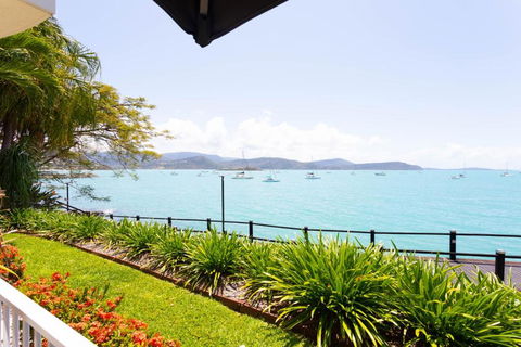 BY THE SEA SHORE STUNNING UNIT POOL SPA WIFI. - Tourism Guide 6