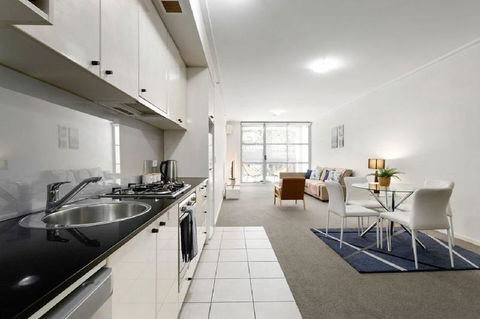 A Modern & Cozy Studio Next To Darling Harbour - Tourism Guide 3