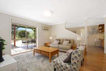 Bright VIC Travel Search