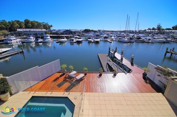 Harbourfront Retreat - Travel Search 3