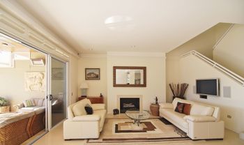 Harbourfront Retreat - Travel Search 5