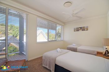 Harbourfront Retreat - Travel Search 6