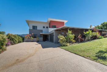 Beths Beach House Cannonvale - Tourism Guide 5