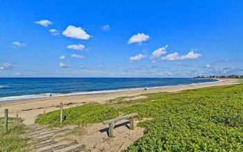 Nautilus Beachfront Apartment 12 - Travel Agents 1