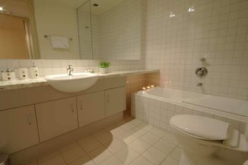 Executive Elwood Apartment - Cruises Travel 4