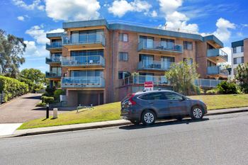 Triview Unit 10 1 Mitchell Street - Cruises Travel 3