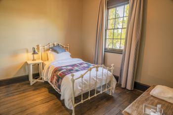 Hill End Historic Cottages - Cruises Travel 4
