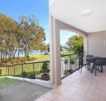 Beachport 14 Newly Renovated 2 Bedroom Apt on Parkyn Parade with Aircon