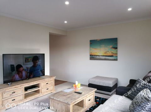 Happy Cozy House - Travel Search 0