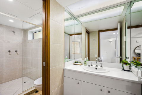 Garden Penthouse Netanya - Travel Search 4