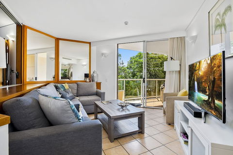 Garden Penthouse Netanya - Travel Search 3