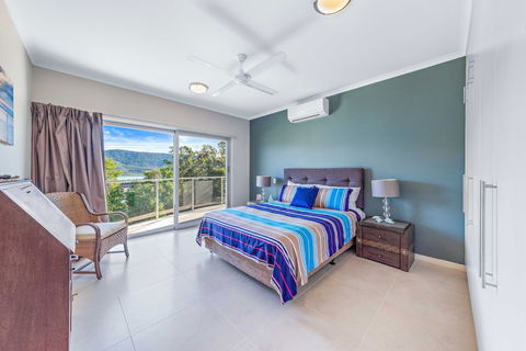 Panoramic Island Views - Tourism Guide 3