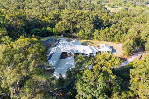 Salt Hinterland Retreat Q Stay - Tourism Guide 0