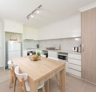 Lakeview Apartment Suite 16
