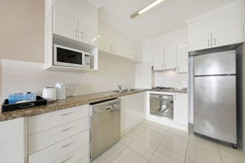 Wyndel Brown Street One Bedroom - Travel Search 3