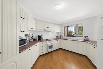 Mariners Apartment 18 - Travel Agents 1