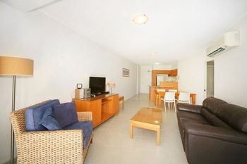 Seaforth Apt 333 - Travel Agents 3