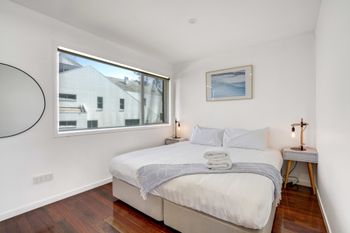 Surf Side Apartments - Tourism Guide 6