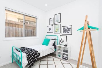 5 Bedroom Sydney Mansion With Parking - Travel Agents 3