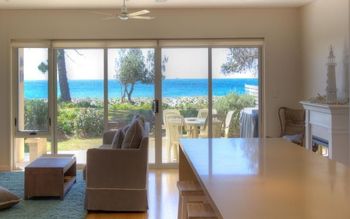 Noraville On The Beach - Travel Agents 2