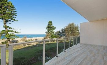 Noraville On The Beach - Travel Agents 3