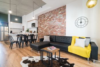 Phoenix On Curzon Rejuvenate Stays - Travel Agents 3