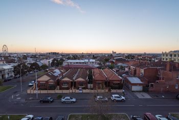 Phoenix On Curzon Rejuvenate Stays - Travel Agents 4