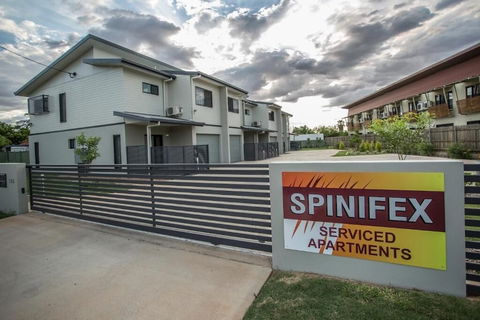 Spinifex Motel & Serviced Apartments - Cruises Travel 5
