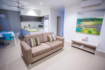Spinifex Motel & Serviced Apartments - Cruises Travel 6