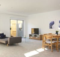 Spacious  Bright 1 Bedroom Apartment