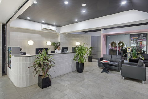 The Metropolitan Spring Hill - Travel Agents 4