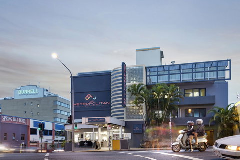 The Metropolitan Spring Hill - Travel Agents 0