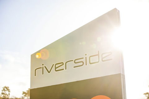 Nightcap At Riverside Hotel - Tourism Guide 3