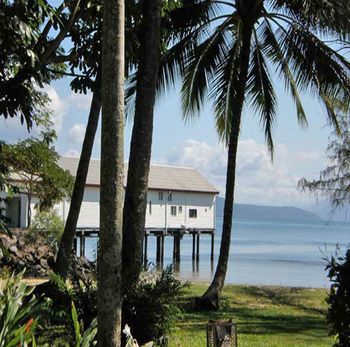 Port Douglas On Macrossan - Travel Agents 2