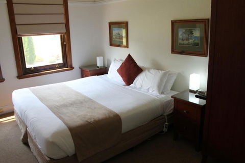 The Dormie House - On The Golf Course - Travel Search 2