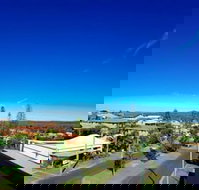 Seaspray Apartments - Tourism Guide