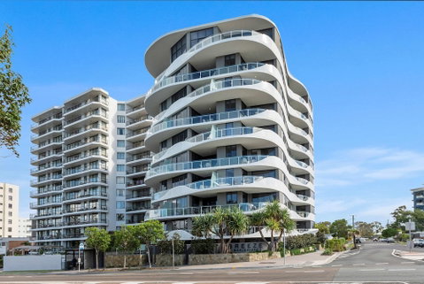 Breeze Mooloolaba - Tourism Guide 0
