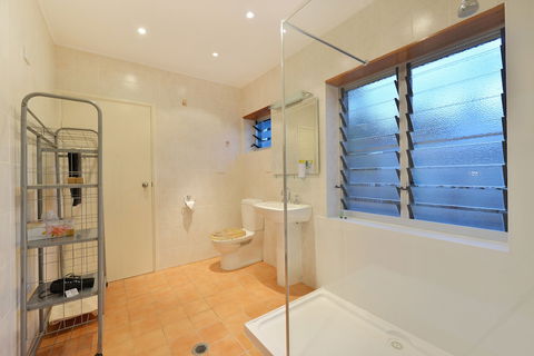 Lilybank Guest House - Tourism Guide 6