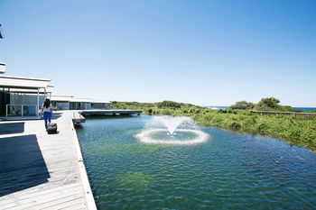 Caves Beachside Hotel - Travel Agents 6