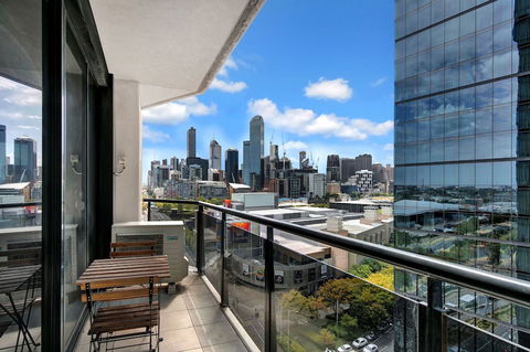 MJ Shortstay Whiteman St Apartments - Travel Search 5