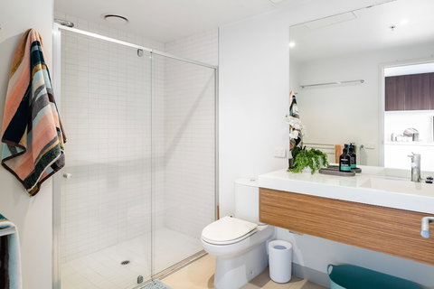 Ella, 1BDR Melbourne Apartment - Tourism Guide 2