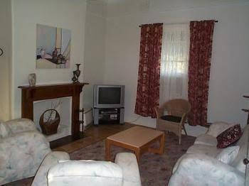 Aaron Cottage - Travel Agents 2